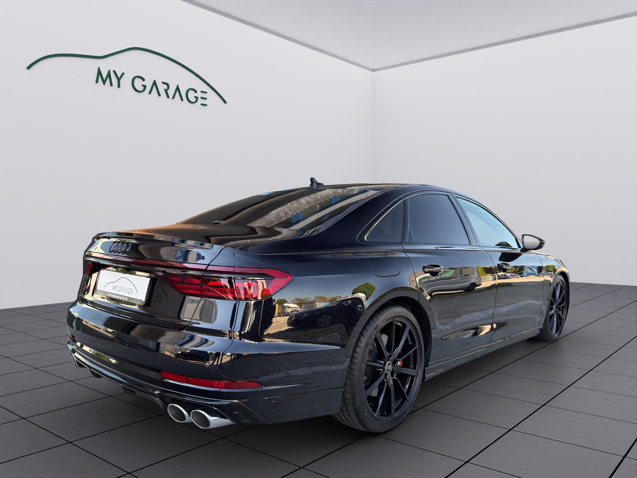 Audi S8