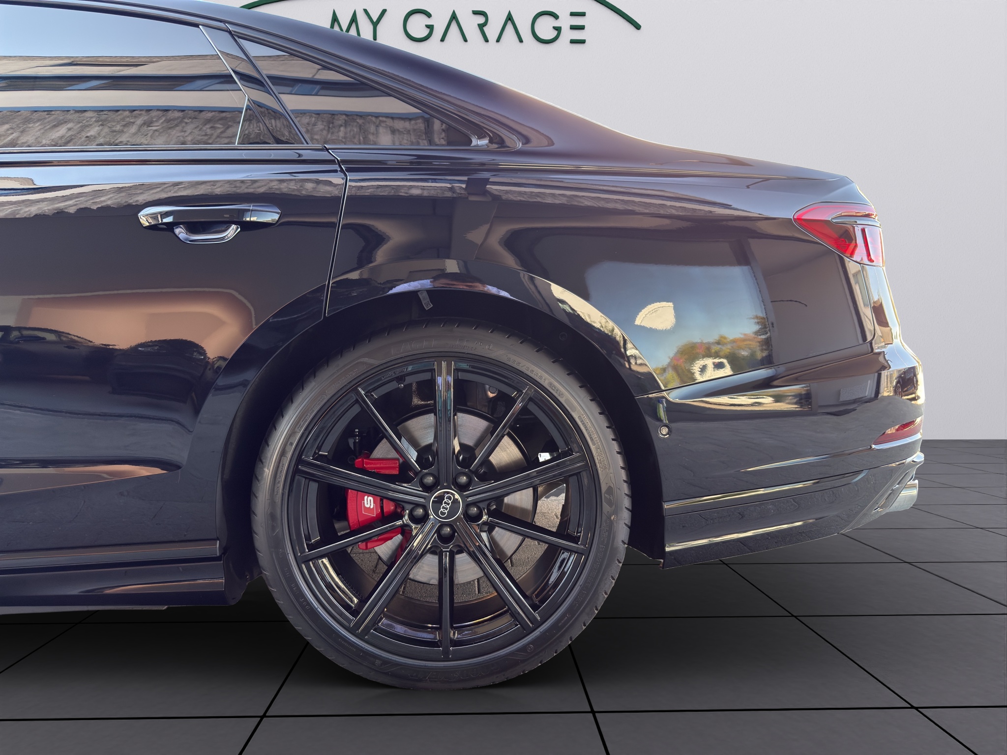 Audi S8